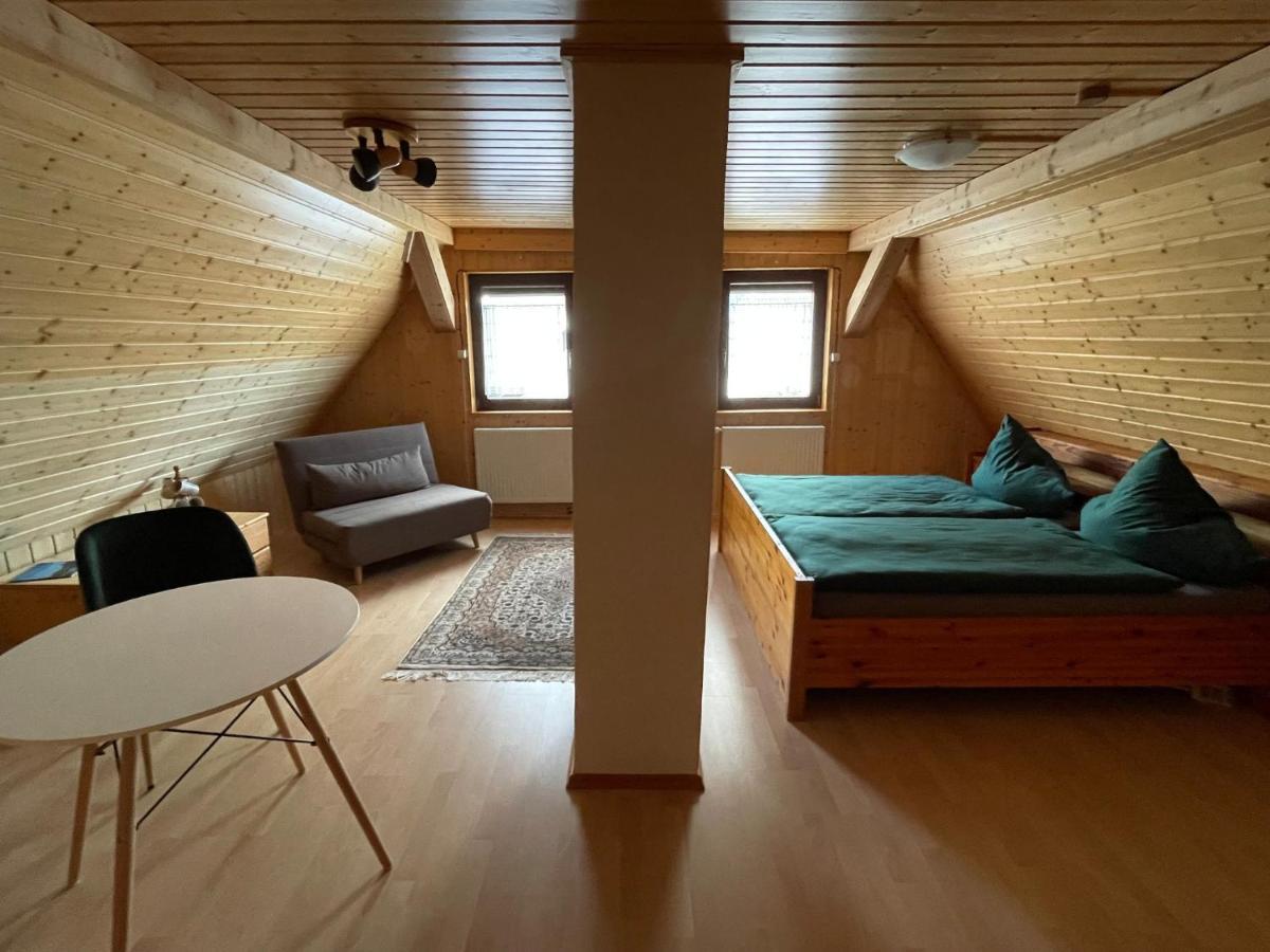 Haus Tannenzaepfle Lägenhet Waldachtal Exteriör bild