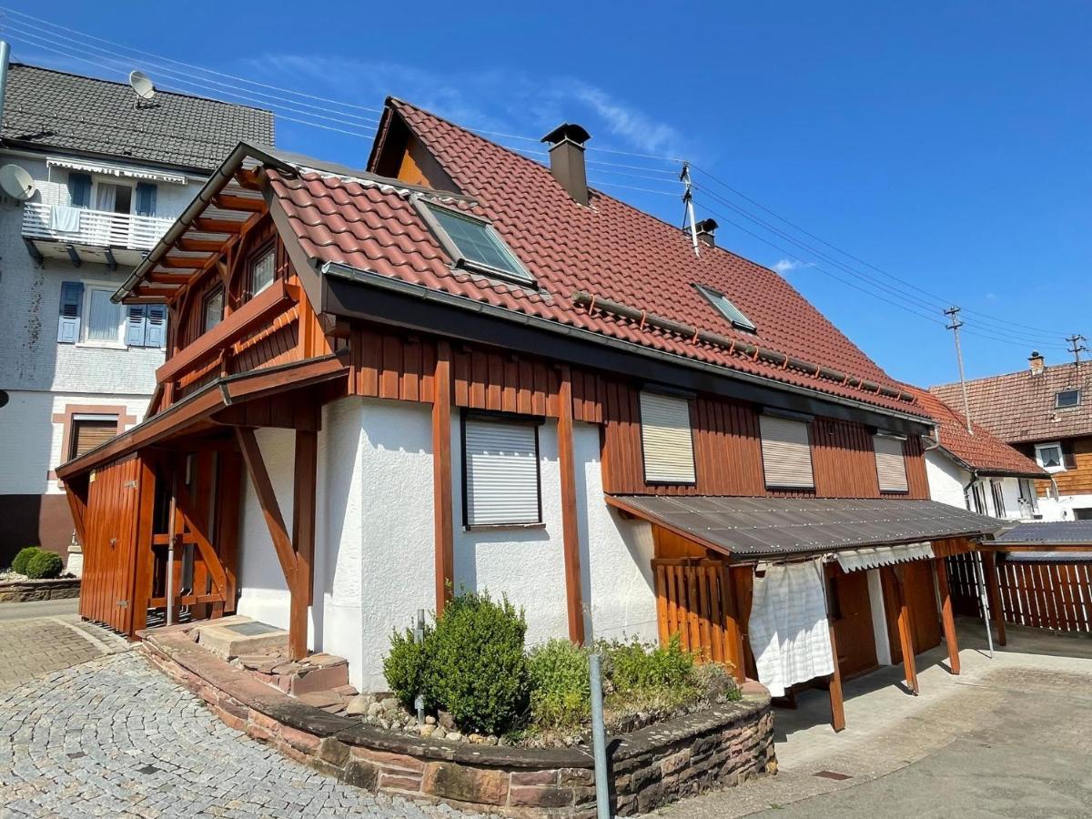 Haus Tannenzaepfle Lägenhet Waldachtal Exteriör bild
